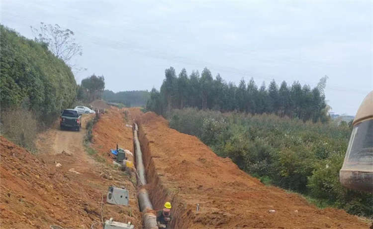 珠海雨江螺旋鋼管助力廠區(qū)管網(wǎng),打造市政工程公司的堅實基礎(chǔ)